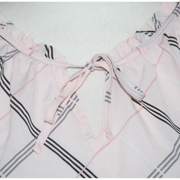 Croft & Barrow Women's Pink Blouse Size 1X Keyhole Ruffled Neckline 3/4 Sleeve - Picture 3 of 10